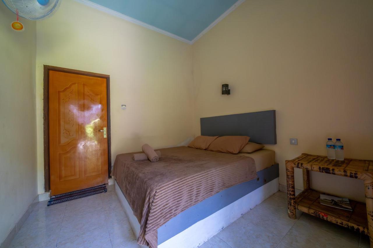 Family Garden Homestay Senggigi Kültér fotó