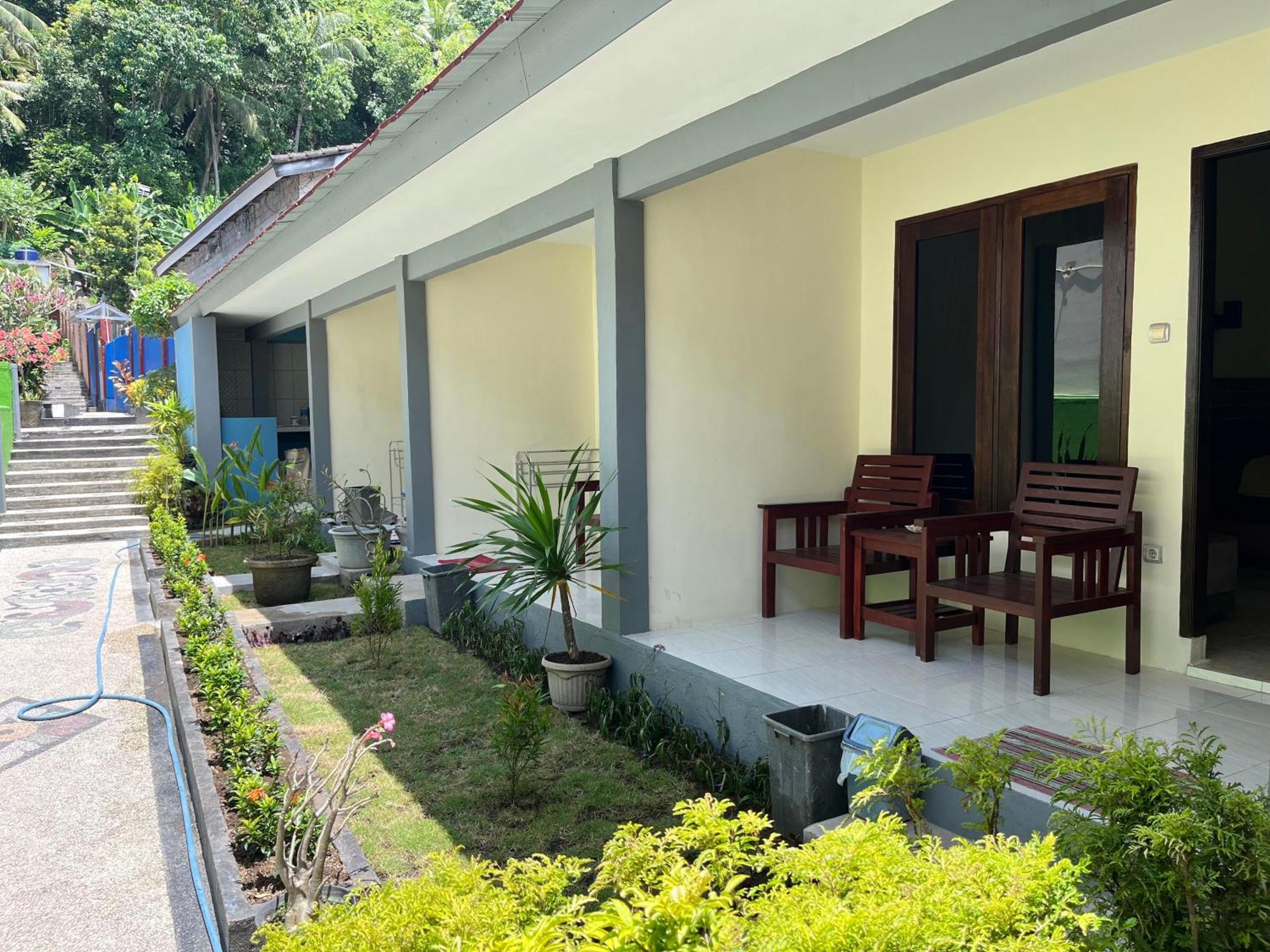 Family Garden Homestay Senggigi Kültér fotó